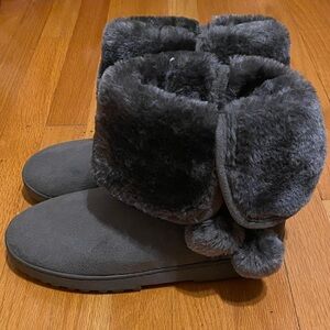 Cozy Faux Suede Gray Fur-Lined Women's Boots Sz 10.5-11